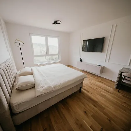Lago Apartment 公寓 图兹拉