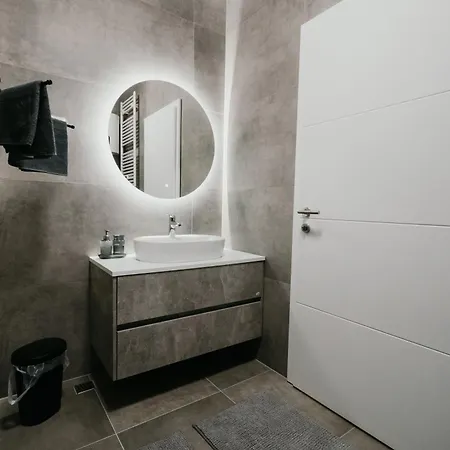 公寓 Lago Apartment *