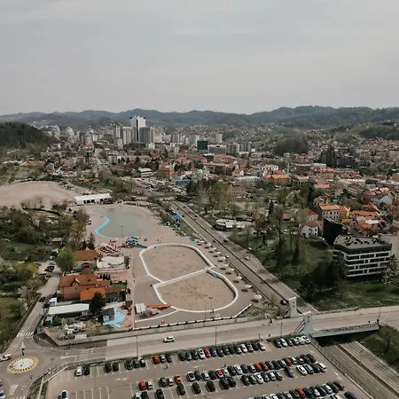 Lago Apartment Apartman Tuzla